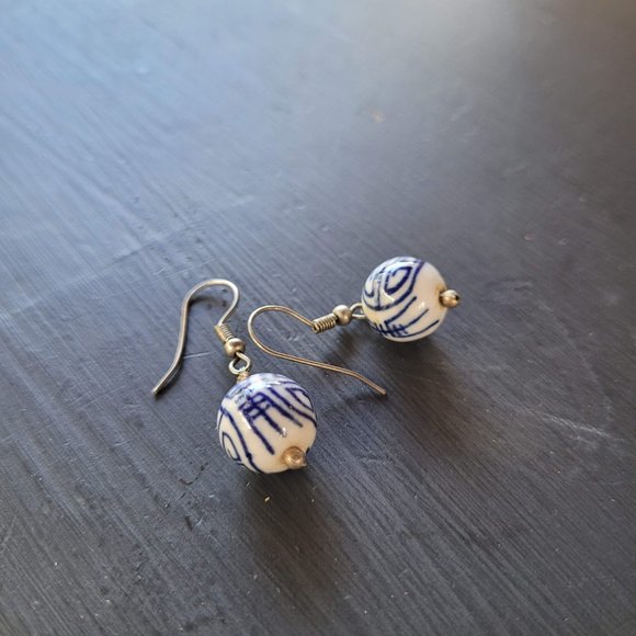 White and Blue Porcelain Chinese Character Beaded Dangle Earrings - Picture 3 of 7